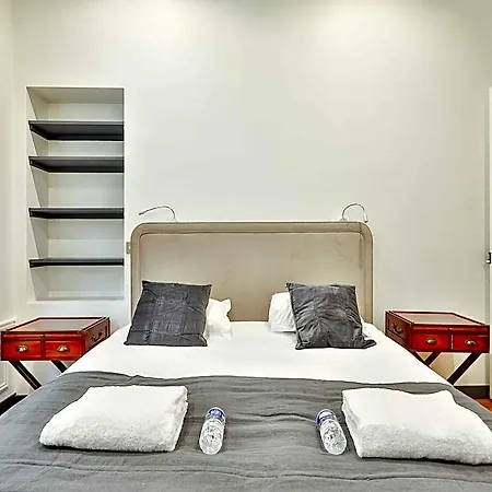 Magnificent Flat - Near Trocadacro Hotel