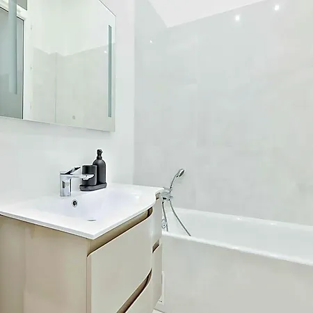 Ξενοδοχείο Magnificent Flat - Near Trocadacro Παρίσι