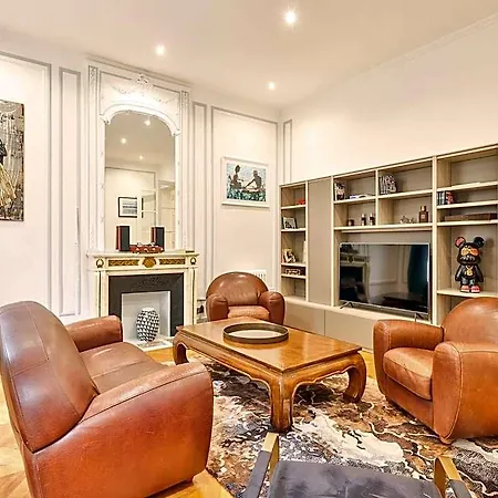 Magnificent Flat - Near Trocadacro 3*