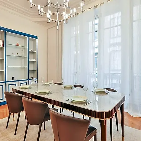 Magnificent Flat - Near Trocadacro דירה